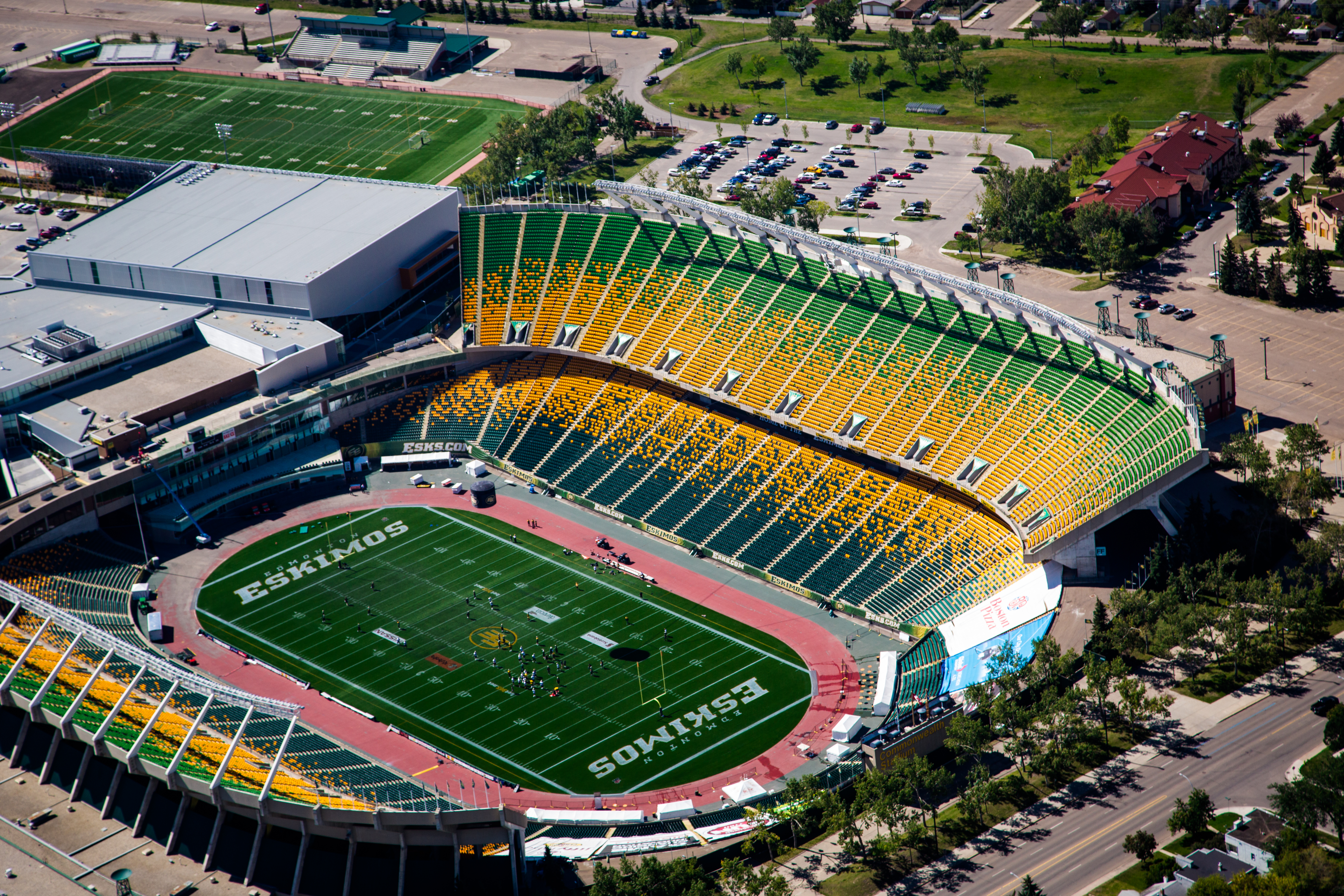 Be a good fan, good neighbour with ETS this Eskimos season